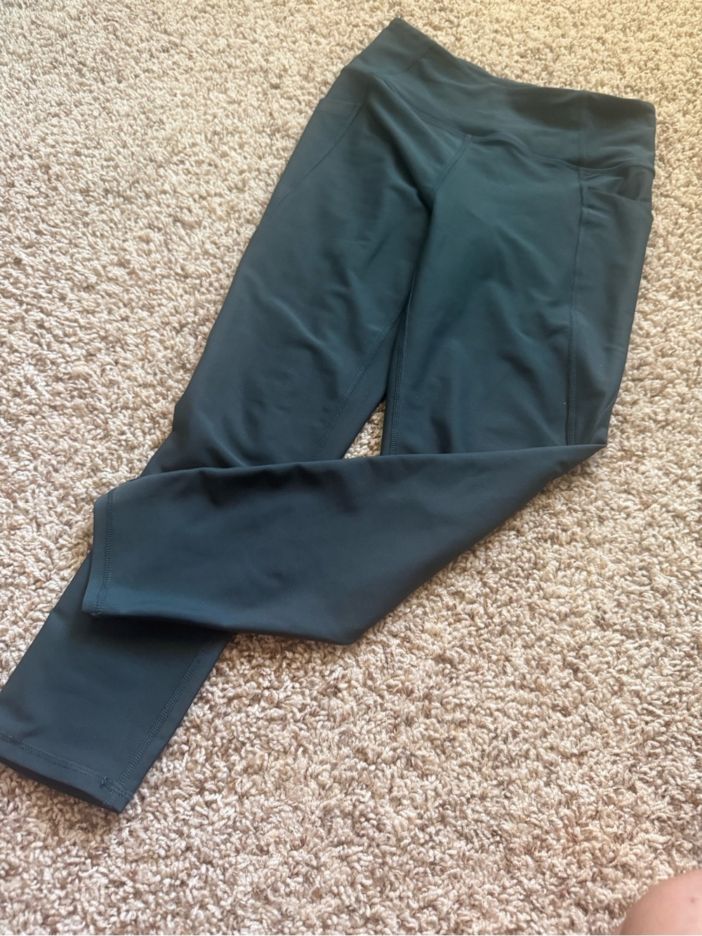 Athletic capri leggings forest olive green size small yoga Pilates Kinesis
